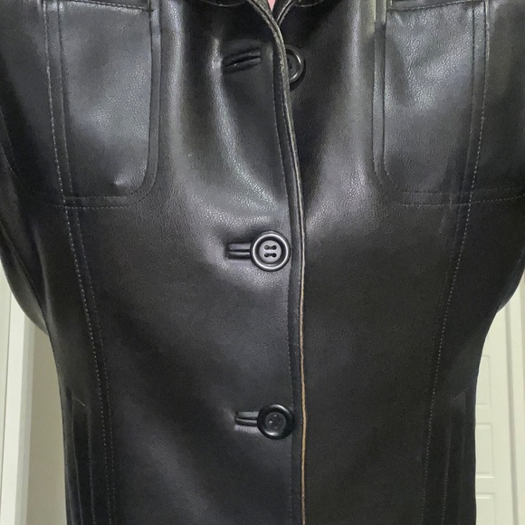 Brand New EMC Boutique Womens button up Leather Jacket. Large - Picture 3 of 6